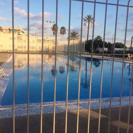 Beachside Retreat: Two-Bedroom Apartment with Pool and Sauna Canet d'En Berenguer Exterior photo