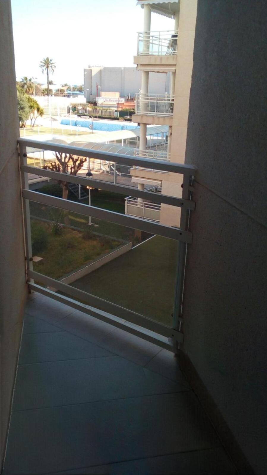 Beachside Retreat: Two-Bedroom Apartment with Pool and Sauna Canet d'En Berenguer Exterior photo